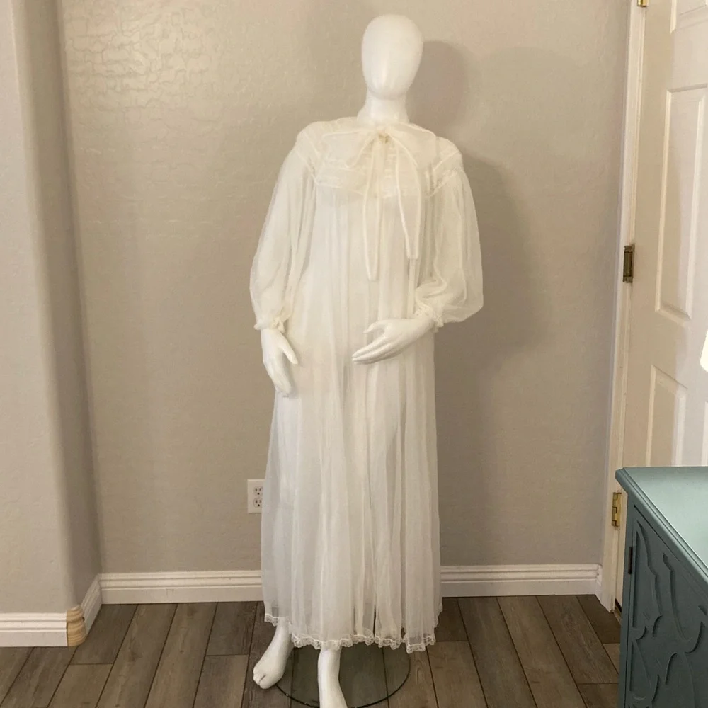 Vintage Sheer White Robe Medium
